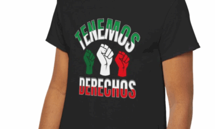 Tenemos Derechos T-Shirt | Mexican Flag 3 Fists – We Have Rights