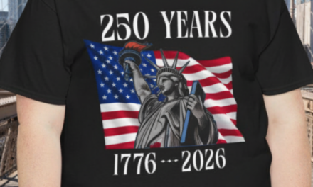 Statue of Liberty and Flag 250 Year Anniversary 1776-2026 T-Shirt